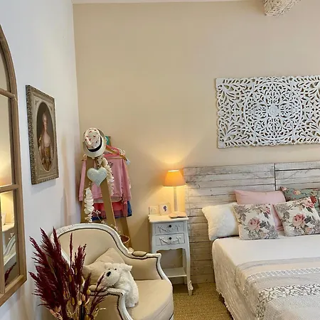 Charmante Maison Climatisee Avec 2x Ch Et 2x Sdb Arles